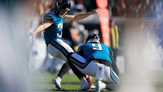 Jaguars K Cam Little Eyes Cristiano Ronaldo Jersey Swap After ‘Calma’ Celebration