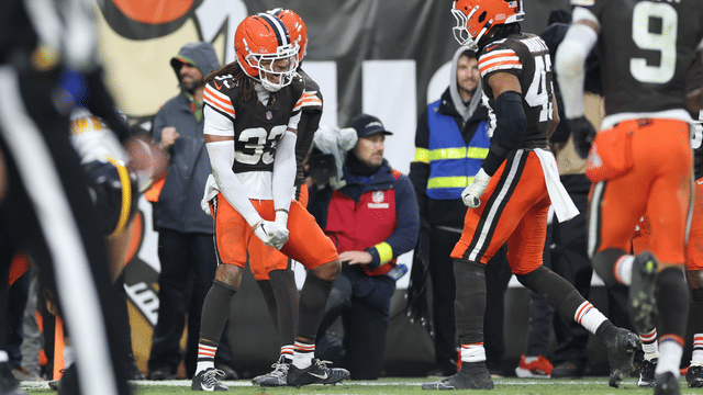 Ronnie Hickman Officially Returns To Browns For 2026