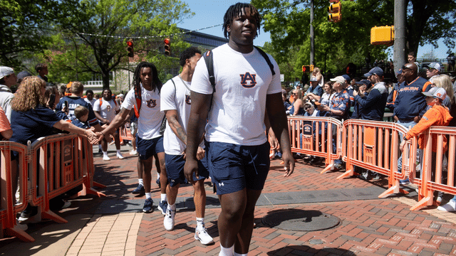 Auburn DL Malik Blocton Commits to LSU