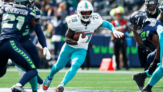 De’Von Achane, Aaron Brewer Restructures Show Dolphins’ Cap Strategy