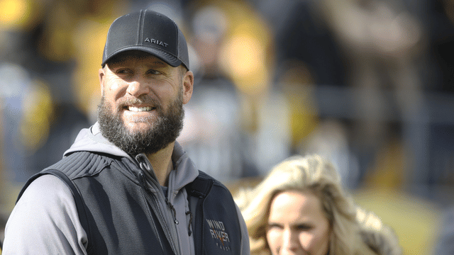 Ben Roethlisberger Mocks Browns While Getting Inducted to Steelers Hall of Honor