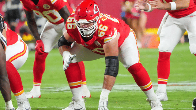 Chiefs Re-Sign OL Mike Caliendo to One-Year Deal