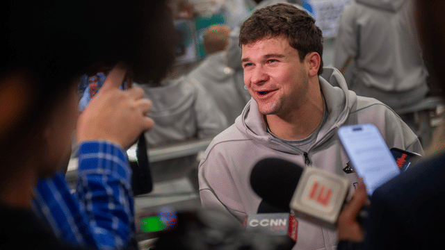 Indiana QB Alberto Mendoza Enters Transfer Portal