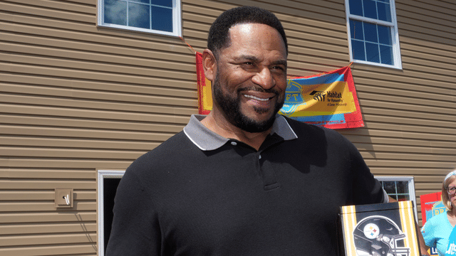Jerome Bettis Believes Kaleb Johnson Can Push for Steelers' Starting RB Job