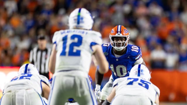 Florida Linebacker Grayson Howard Entering Transfer Portal