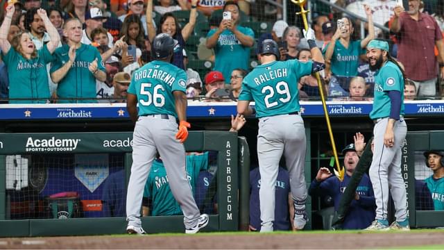 Mariners Sweep Astros, Cut Magic Number to 3