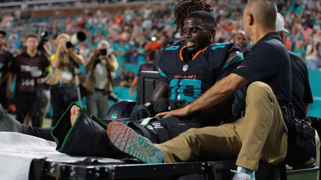 Tyreek Hill Suffers Gruesome Leg Injury