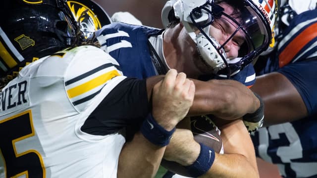 Auburn QB Jackson Arnold Heads to Portal After Losing Starting Job