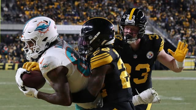 Steelers Control AFC North Fate With Primetime Win Over Dolphins