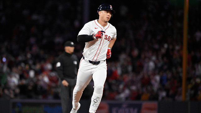 Mariners Sign OF/1B Rob Refsnyder to One-Year Deal to Complete 40-Man Roster