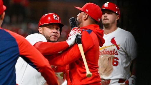 Willson Contreras Ejected, Hits Coach With Bat in Cardinals’ 7-6 Win