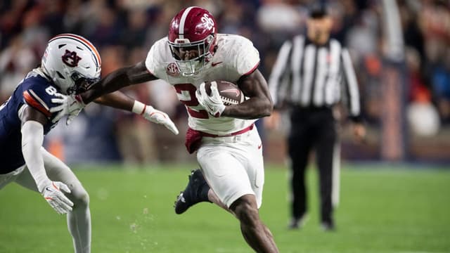 Jam Miller Injury Leaves Alabama Shorthanded in Tight Iron Bowl Finish