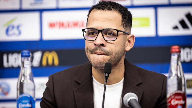 Chelsea Boss Liam Rosenior Convicted of Speeding: "I Have to Accept the Situation As Is"