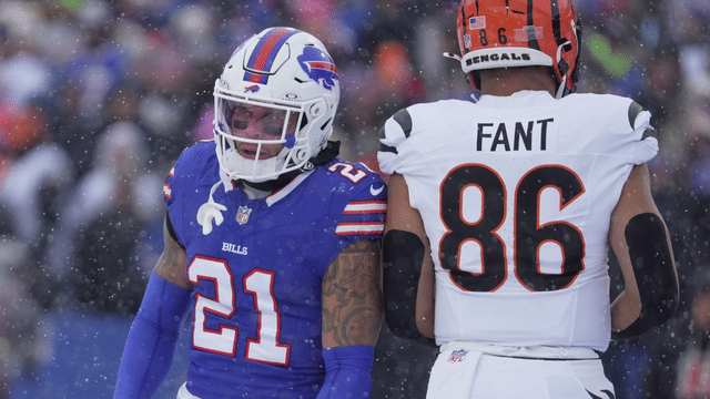 Jordan Poyer Says Dolphins’ Defense Left Him ‘Alone on the Field’
