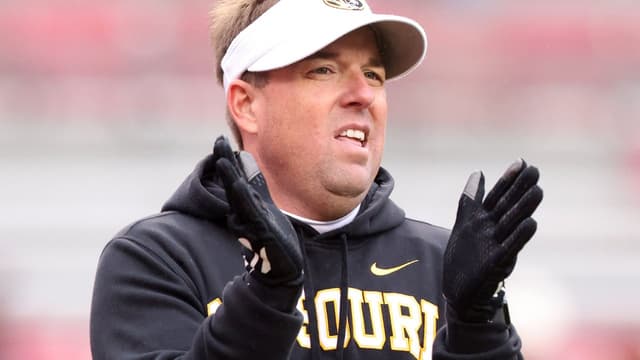 South Carolina Long Snapper Fires Back at Eli Drinkwitz Over Tampering