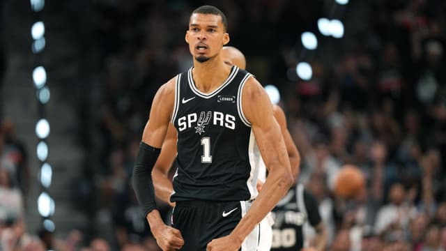 Spurs Take 12-Point Half Time Lead vs. Timberwolves in WCSF Game 5
