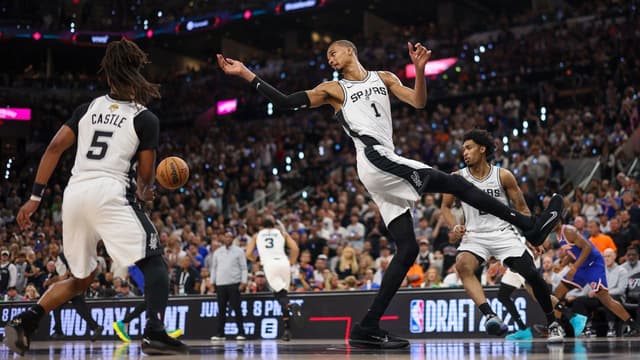Spurs Take 5-Point Half Time Lead vs. Knicks in Finals Game 5