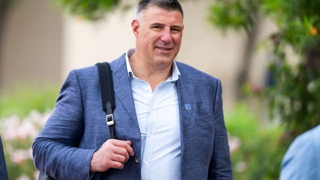 Mike Vrabel to Miss Day Three Of the NFL Draft For Counseling