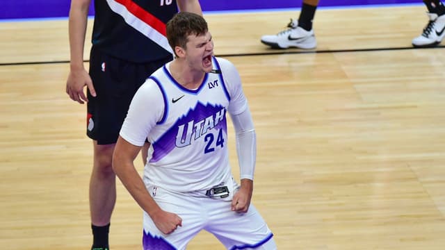 Lakers Pay Huge Price to Land Walker Kessler for Luka Doncic