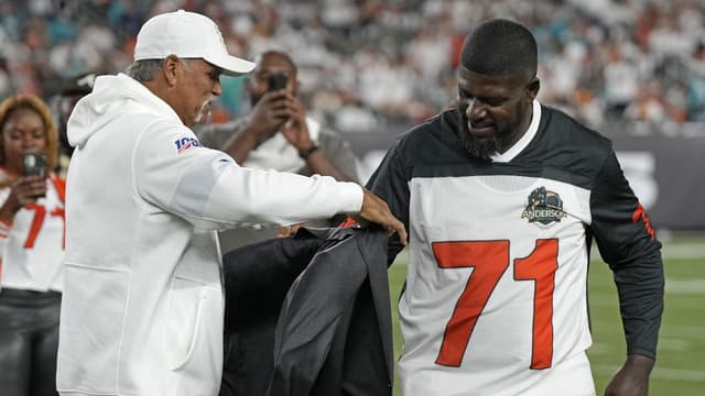 Willie Anderson Set to Go for Kidney Transplant, Sister Steps in as Donor 