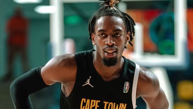 Dwyane Wade’s Son Zaire Charged With Felony After Domestic Violence Incident