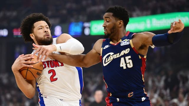 Cavaliers Take 16-Point Lead Heading Into Half-Time