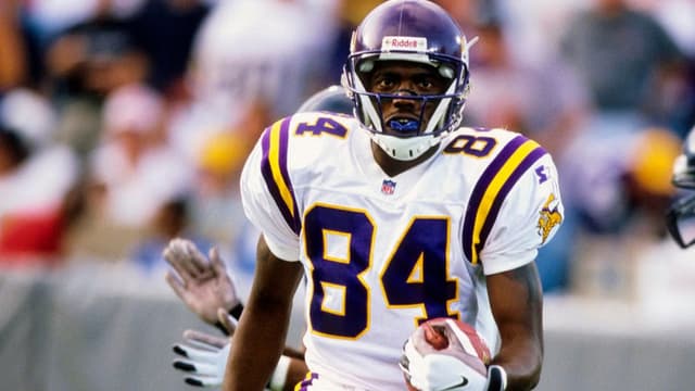 When Randy Moss Turned Three TDs Into NFL History on Thanksgiving