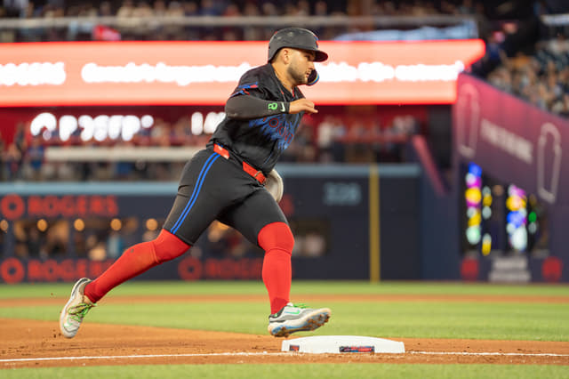 Bo Bichette Draws Yankees, Dodgers, Cubs Interest as Free Agency Heats Up