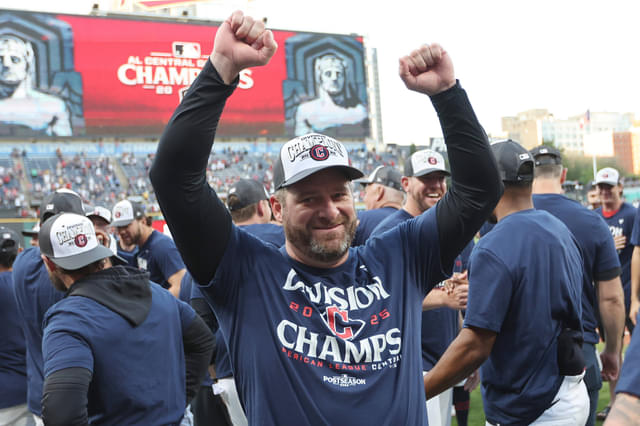 Stephen Vogt Credits Guardians for Back-to-Back Manager of the Year