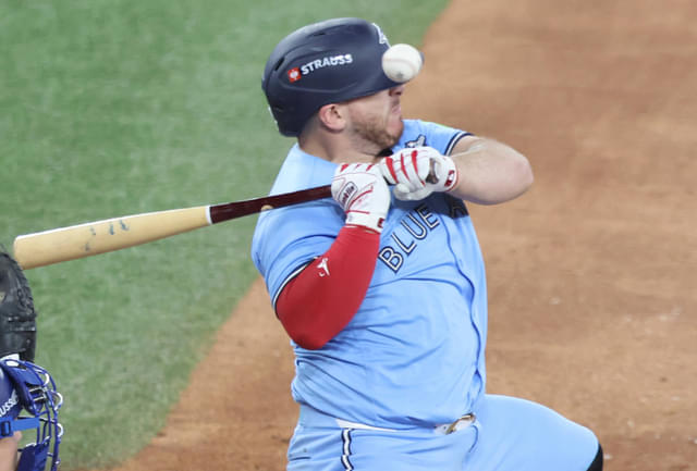 Roki Sasaki’s Errant Pitch Injures Alejandro Kirk as Dodgers Escape Game 6