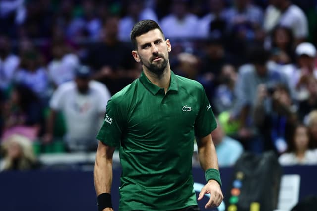 Novak Djokovic’s Melbourne Prep Hit by Neck Scare Before Australian Open