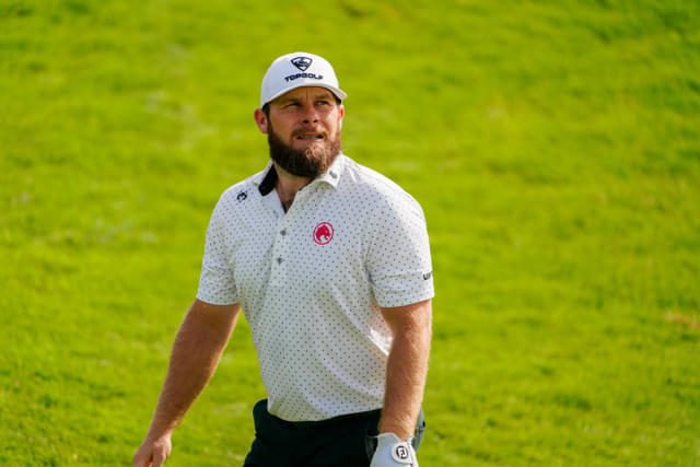 Tyrrell Hatton Blasts Yas Links Bunker Sand After 64, Credits Dad for Fix