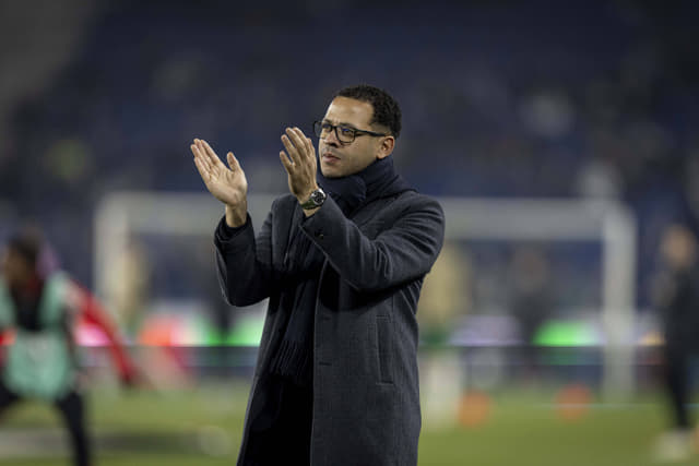 Liam Rosenior’s Man United Fandom Resurfaces In Chelsea’s Post-Enzo Maresca Hunt