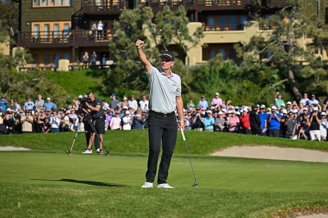 Justin Rose Breaks Tiger Woods’ Torrey Record In Farmers Wire-To-Wire Rout