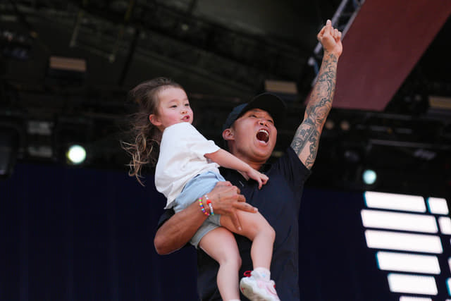 Anthony Kim Calls LIV Adelaide Hug With Wife, Daughter ‘Best Moment’