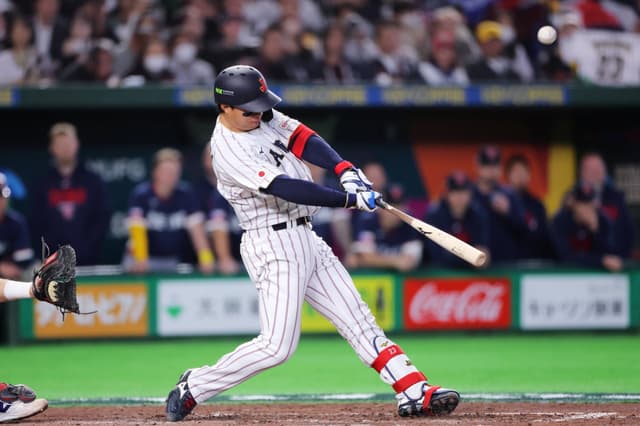 Japan Erupts for Five-Run Third to Flip Quarterfinal Against Venezuela