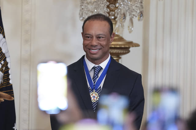 Tiger Woods Lauded As 'Class Act' For Hero World Challenge Fan Moments