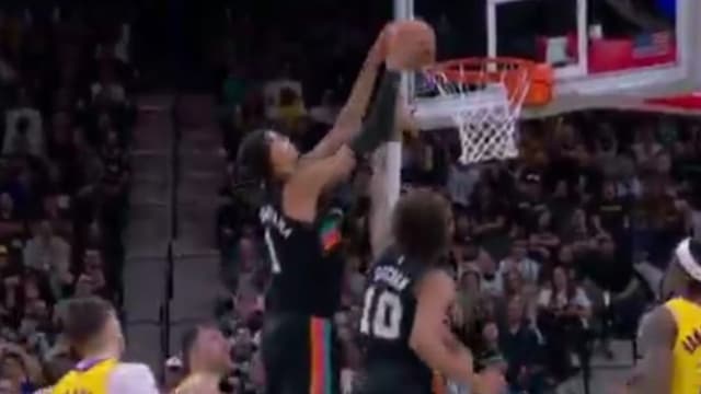 Victor Wembanyama Posterizes Lakers With Putback Dunk