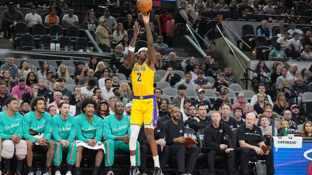 Jarred Vanderbilt Punches Jeremy Sochan Following Lakers Loss To Spurs