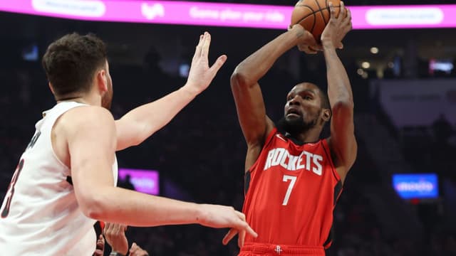 Kevin Durant Cursed Out Refs For Taking Too Long On His Free Throws