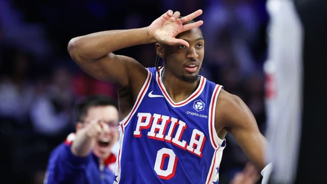 Tyrese Maxey Hits Clutch Lay-Up For The 76ers Win Over Sacramento