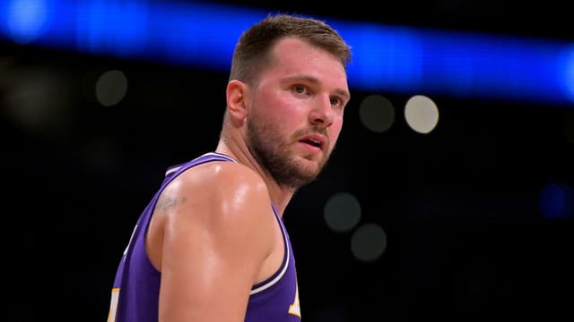 Luke Doncic Seen Not Impressed With LeBron James' Lob To Jaxson Hayes