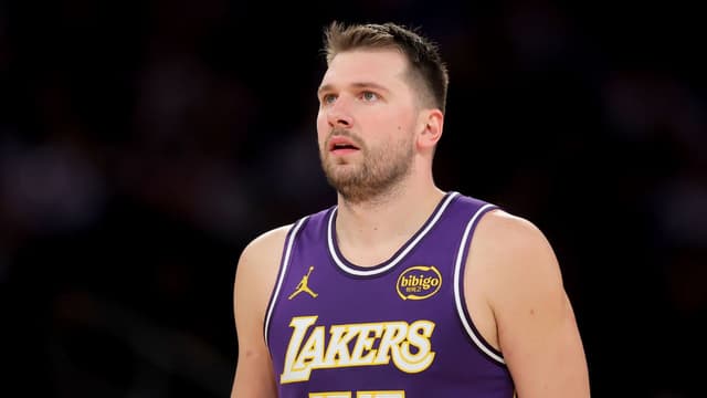 Luka Doncic Trash Talks Kris Dunn After Hitting An And-1