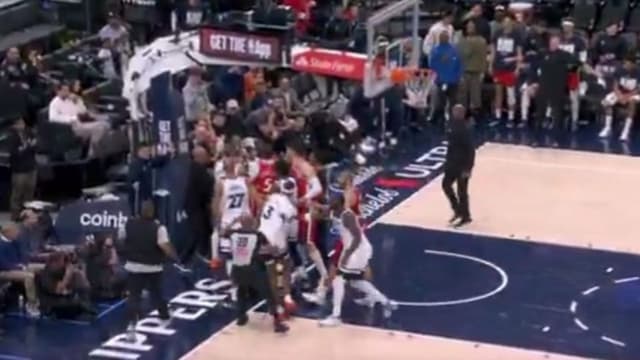 Kris Dunn and Jaden McDaniels Get Into Fight During Wolves-Clippers
