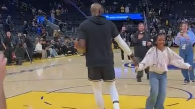 Zhuri Drains Wild Trick Shot Next To Father LeBron James During Lakers-Warriors Warmups
