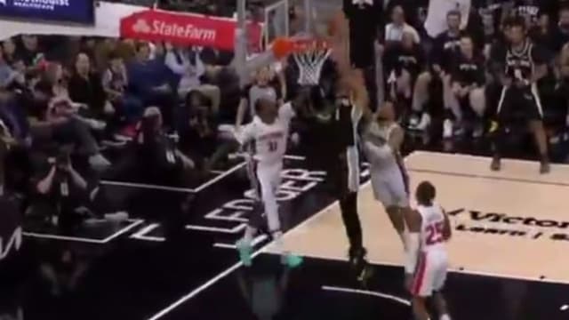 Victor Wembanyama Registers A Block And A Poster Within Seconds Of Each Other Vs Pistons