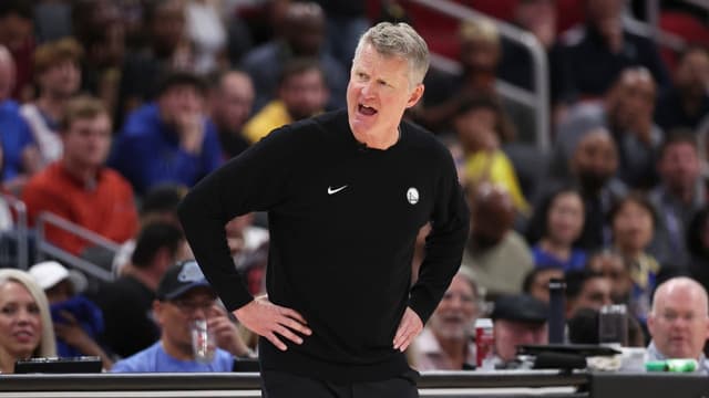 Steve Kerr Goes Off On Refs After Missing Foul Call On Lu Dort