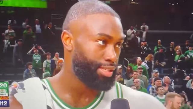 Jaylen Brown Laughs At His Own Free Throw Attempts Vs Suns