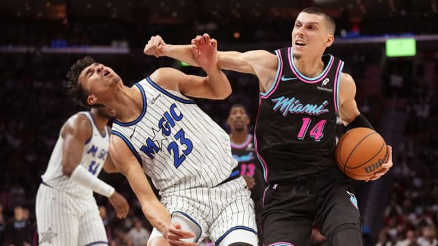 Tyler Herro Catches Heat From Eric Collins For Being A "Foul Merchant"