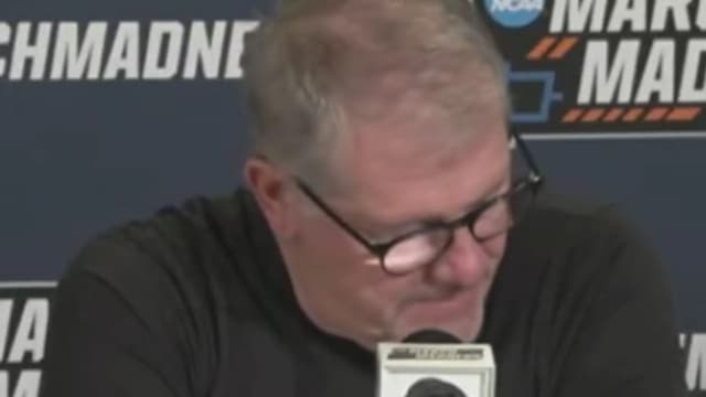 Geno Auriemma Roasts Azzi Fudd and Sarah Strong's Answering Style Post UConn Win